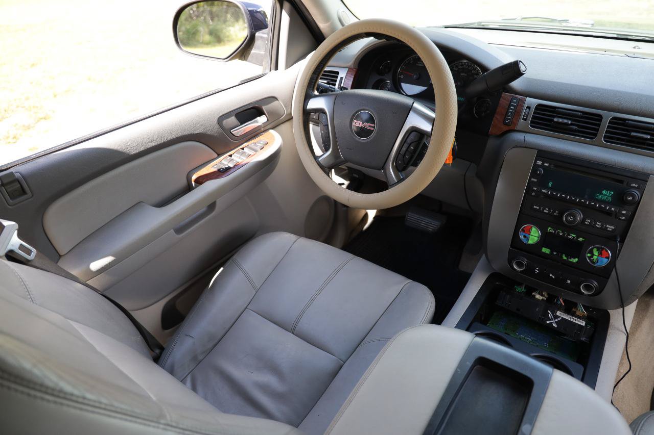 Used 2007 GMC Yukon SLT w/ SLT Preferred Equipment Group RWD image 21