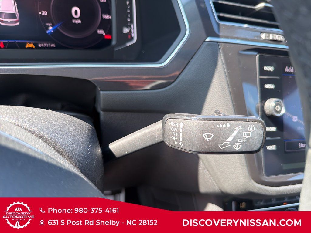 Used 2020 Volkswagen Tiguan SEL AWD/4WD image 27