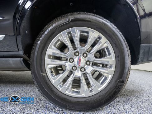 Used 2023 GMC Yukon Denali w/ Advanced Technology Package AWD/4WD image 47