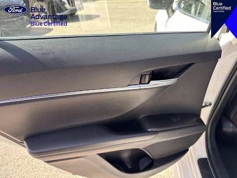Used 2024 Toyota Camry SE FWD image 12