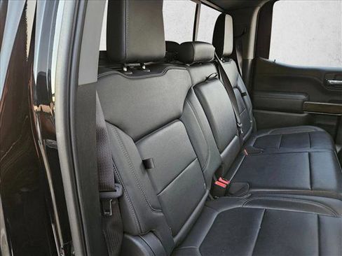 Used 2019 GMC Sierra 1500 SLT image 18