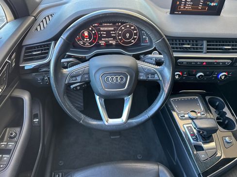 Used 2017 Audi Q7 3.0T Premium Plus w/ Premium Plus Package AWD/4WD image 29