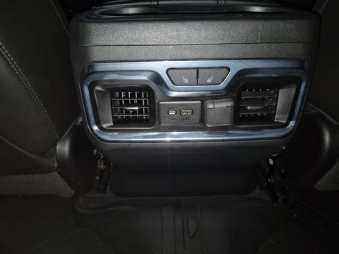 Used 2020 Chevrolet Silverado 1500 LTZ w/ LTZ Premium Package image 22