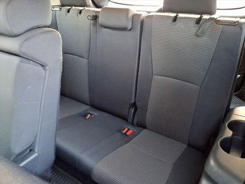 Used 2024 Toyota Highlander LE AWD/4WD image 20