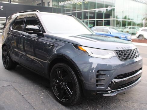 Certified 2024 Land Rover Discovery Dynamic SE image 8