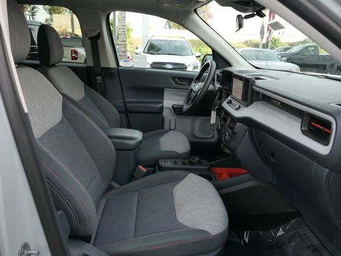 Used 2022 Ford Maverick XLT image 26