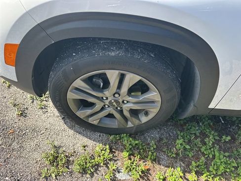 Used 2023 Kia Seltos S FWD image 4