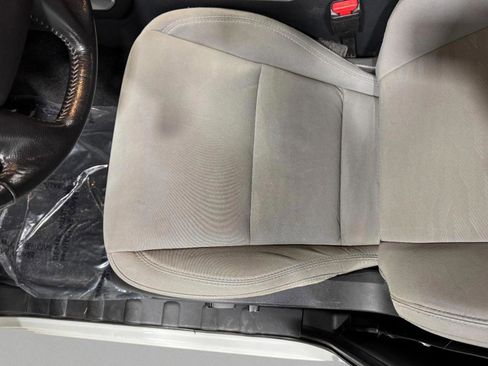 Used 2022 Nissan Frontier SV w/ Technology Package image 23