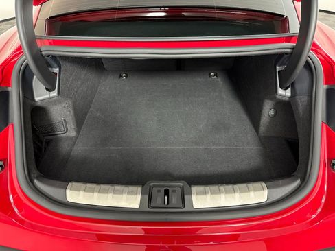 Used 2024 Porsche Taycan 4S w/ Premium Package image 31