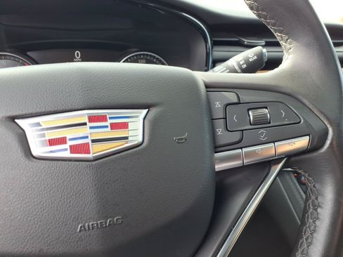Certified 2024 Cadillac XT6 Luxury w/ LPO, Floor Liner Package AWD/4WD image 27