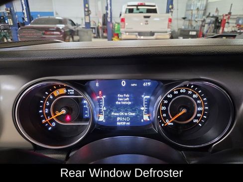 Used 2021 Jeep Gladiator Sport image 16