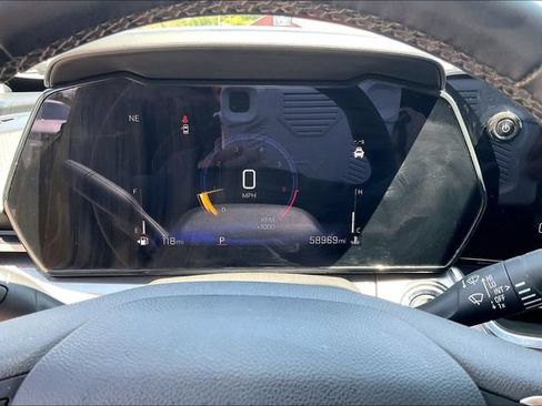 Used 2025 Chevrolet Trax ACTIV w/ Driver Confidence Package FWD image 13