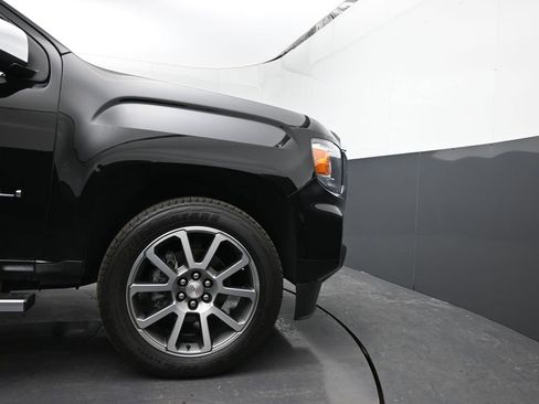 Certified 2022 GMC Canyon Denali image 11