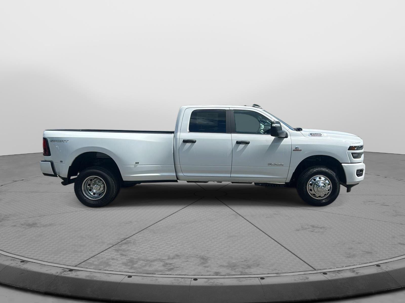 New 2026 RAM 3500 Big Horn AWD/4WD image 5