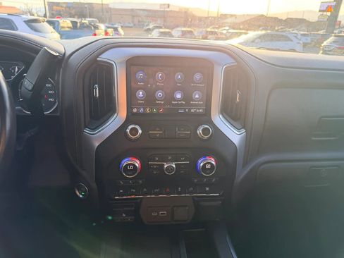 Used 2019 GMC Sierra 1500 SLT AWD/4WD image 21
