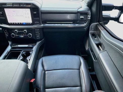Used 2024 Ford F250 Lariat w/ FX4 Off-Road Package AWD/4WD image 17