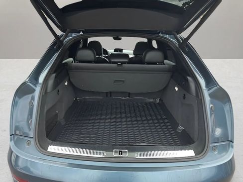 Used 2017 Audi Q3 2.0T Prestige w/ Prestige Package image 19