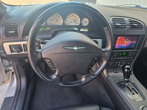 Used 2005 Ford Thunderbird RWD image 17