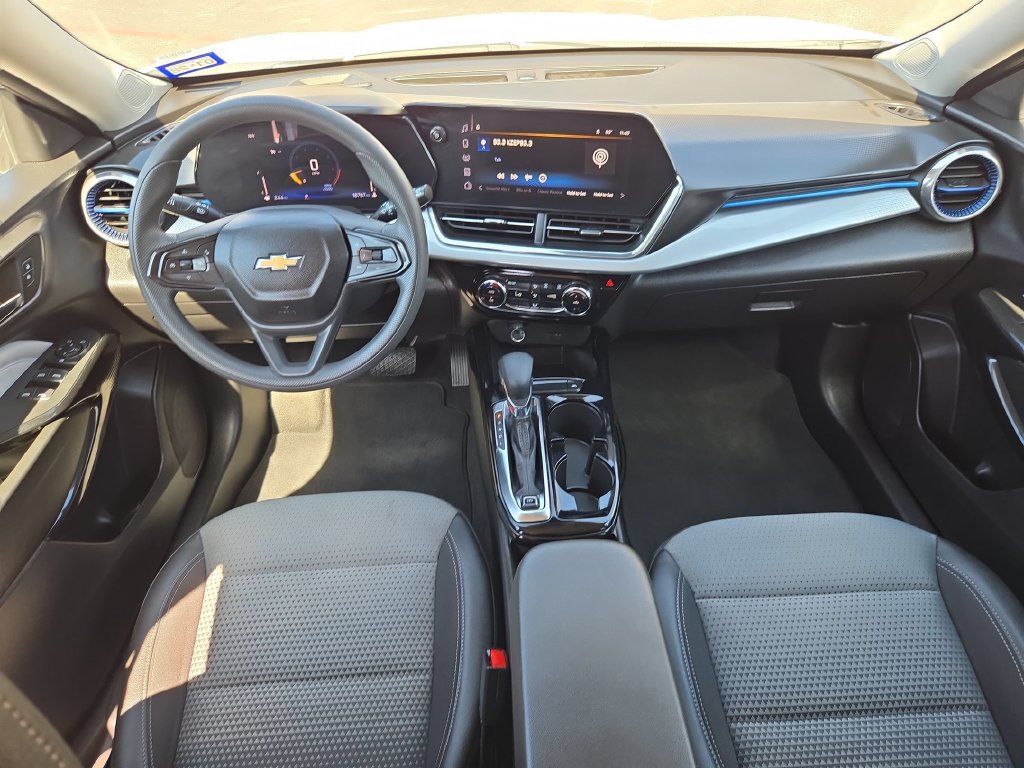 Used 2026 Chevrolet Trax LT FWD image 19