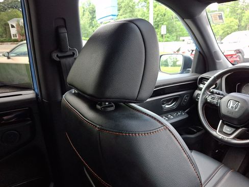Certified 2024 Honda Pilot TrailSport image 13
