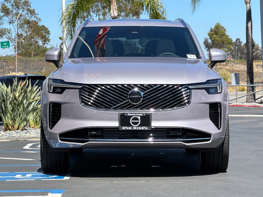 New 2026 Volvo XC90 T8 Plus w/ Protection Package AWD/4WD image 8