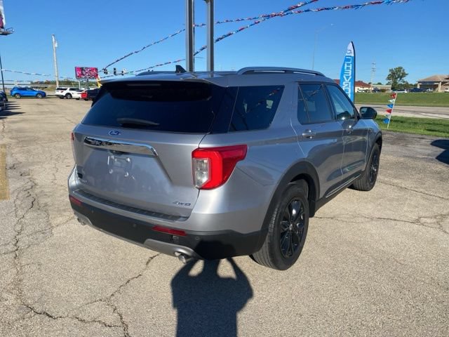 Used 2023 Ford Explorer Limited AWD/4WD image 6