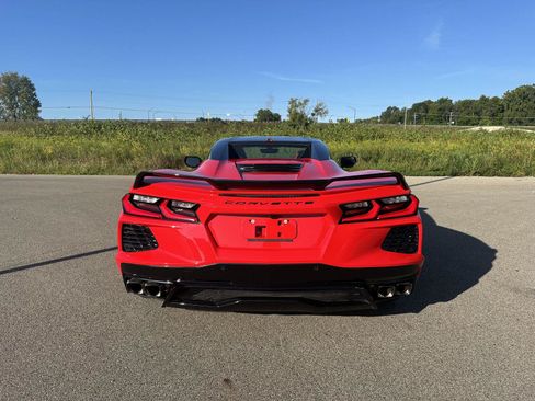 Used 2022 Chevrolet Corvette Stingray Premium Conv w/ Z51 Performance Package RWD image 4