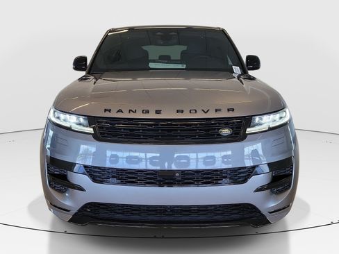 Used 2025 Land Rover Range Rover Sport Dynamic SE AWD/4WD image 3