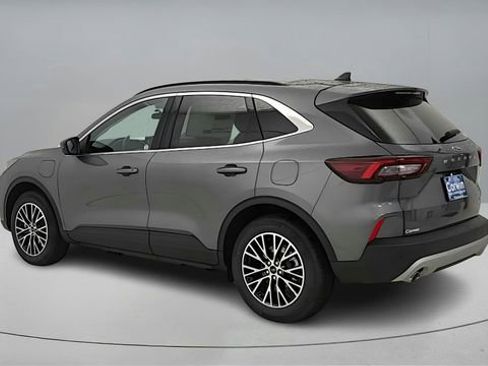 New 2026 Ford Escape SE image 5