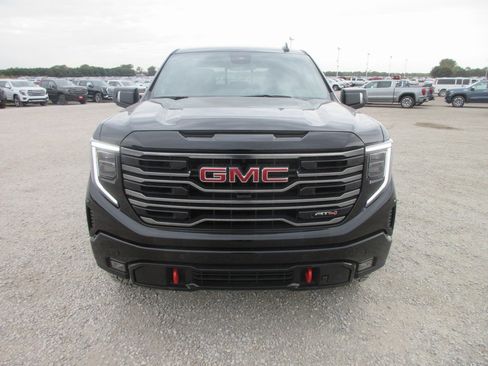 New 2026 GMC Sierra 1500 AT4 w/ AT4 Premium Package image 12