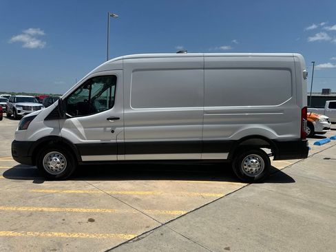 New 2026 Ford Transit 150 148 Medium Roof AWD image 4