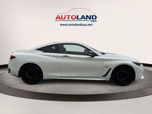 Used 2019 INFINITI Q60 Red Sport 400 AWD/4WD image 3