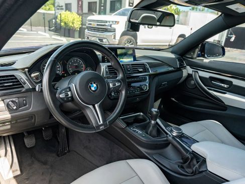 Used 2020 BMW M4 Coupe w/ Competition Package RWD image 17