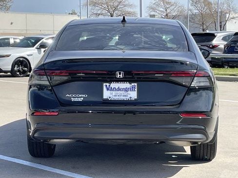 Certified 2025 Honda Accord LX image 5