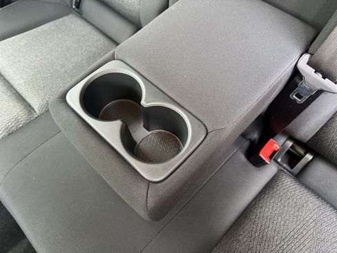 Used 2025 Nissan Rogue SV AWD/4WD image 18