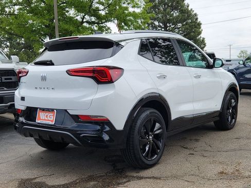 Used 2025 Buick Encore GX Sport Touring w/ Comfort Package AWD/4WD image 4