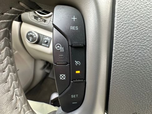 Used 2017 Buick Enclave Leather FWD image 27