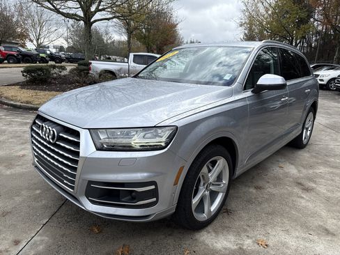 Used 2019 Audi Q7 3.0T Prestige w/ Prestige Package image 3
