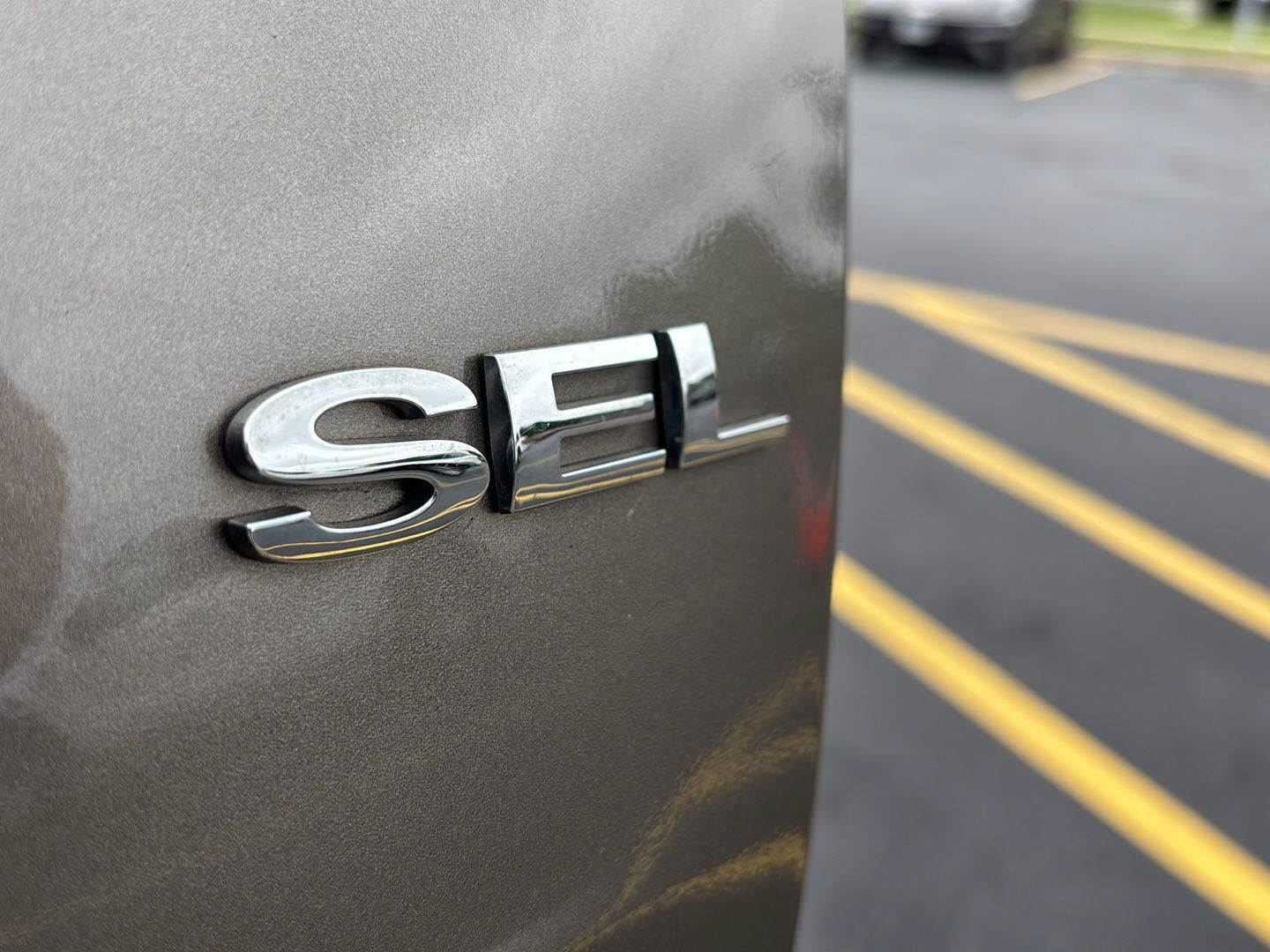 Used 2013 Ford Edge SEL FWD image 25