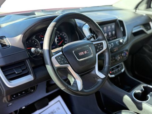 Used 2023 GMC Terrain SLT w/ Tech Package image 31