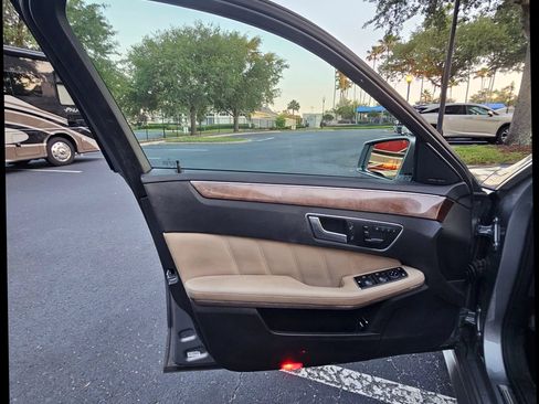 Used 2012 Mercedes-Benz E 350 Sedan image 25