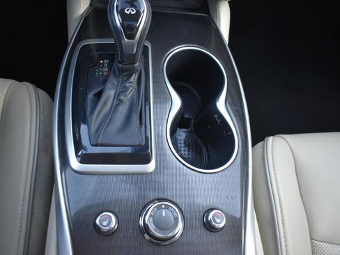 Used 2019 INFINITI QX60 Luxe w/ Essential Package image 24