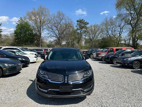 Used 2016 Lincoln MKX Select w/ Select Plus Package FWD image 2
