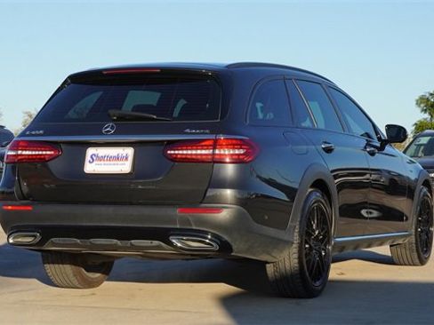 Used 2022 Mercedes-Benz E 450 4MATIC All-Terrain Wagon image 9