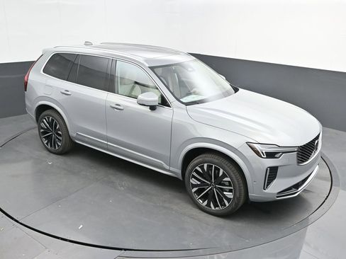 New 2026 Volvo XC90 B6 Ultra w/ Protection Package AWD/4WD image 29