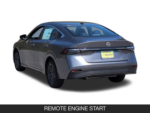 New 2026 Nissan Sentra SV w/ SV Convenience Package FWD image 7