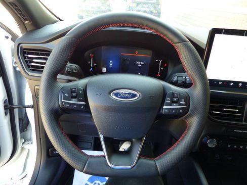 Used 2025 Ford Escape ST-Line w/ Tech Pack #1 AWD/4WD image 23