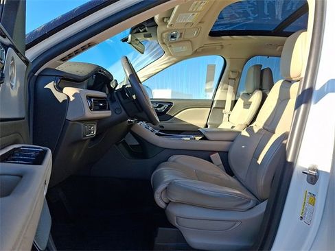 Used 2022 Lincoln Aviator Reserve w/ Equipment Group 201A image 13