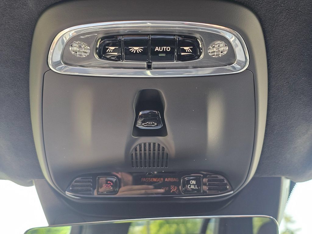 Used 2022 Volvo XC90 T8 Inscription AWD/4WD image 35