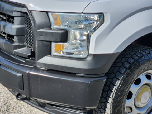 Used 2017 Ford F150 XL w/ Equipment Group 101A Mid image 9